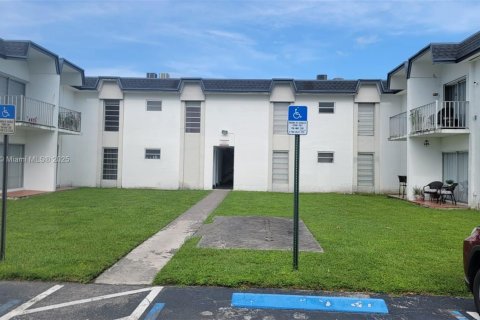 Copropriété à vendre à Miami, Floride: 2 chambres, 70.88 m2 № 1967551 - photo 10