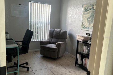 Immobilier commercial à vendre à Saint Petersburg, Floride: 226.31 m2 № 2238309 - photo 16