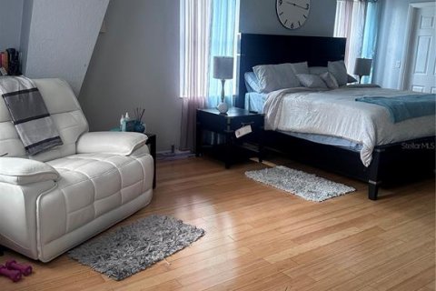 Immobilier commercial à vendre à Saint Petersburg, Floride: 226.31 m2 № 2238309 - photo 7