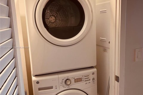 Снять в аренду кондоминиум в Майами, Флорида 41.06м2, № 1864167 - фото 13