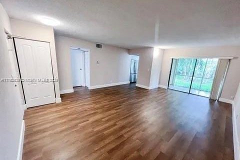 Condo in Lauderhill, Florida, 1 bedroom  № 1706775 - photo 18