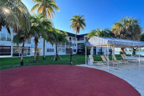 Condominio en venta en Miami, Florida, 1 dormitorio, 88.63 m2 № 1756801 - foto 5