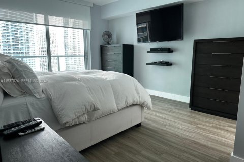 Condo in Miami, Florida, 2 bedrooms  № 1999076 - photo 8