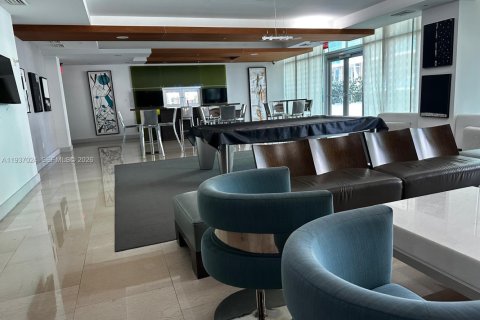 Condo in Miami, Florida, 2 bedrooms  № 1999076 - photo 28