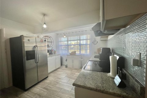 Casa en alquiler en Daytona Beach, Florida, 3 dormitorios, 121.24 m2 № 1915503 - foto 7