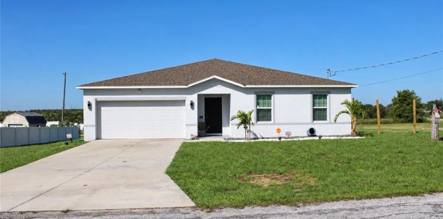 Villa ou maison à Haines City, Floride 4 chambres, 174.1 m2 № 2414944