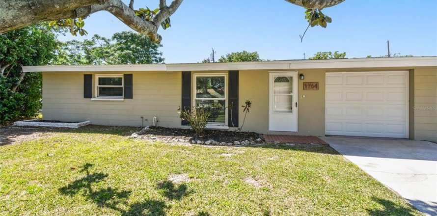 Casa en Clearwater, Florida 2 dormitorios, 102.56 m2 № 1598594