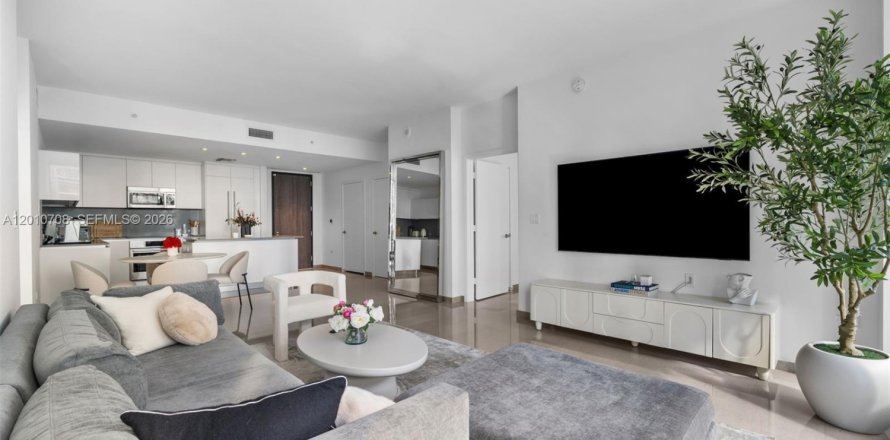 Condominio en Miami, Florida, 2 dormitorios  № 2073605