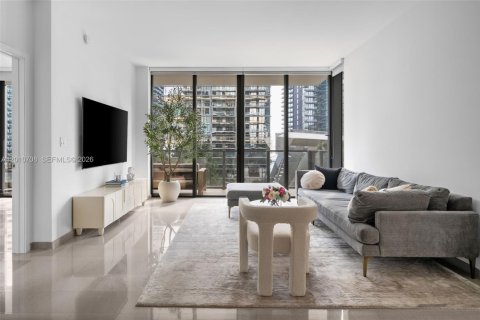 Condominio en alquiler en Miami, Florida, 2 dormitorios, 115.01 m2 № 2073605 - foto 3