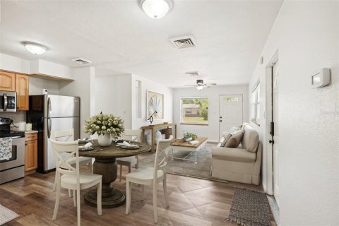 House in Apollo Beach, Florida 3 bedrooms, 97.45 sq.m. № 1681892 - photo 5