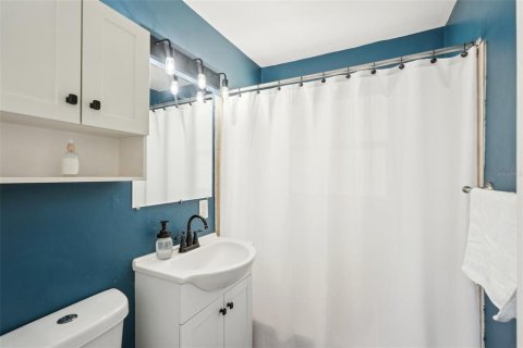 House in Apollo Beach, Florida 3 bedrooms, 97.45 sq.m. № 1681892 - photo 16