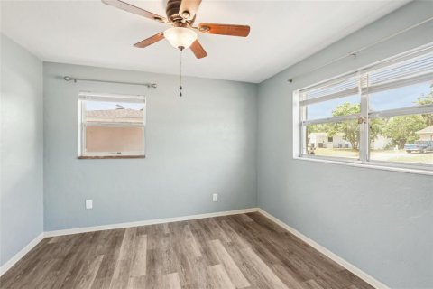 House in Apollo Beach, Florida 3 bedrooms, 97.45 sq.m. № 1681892 - photo 13