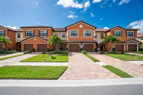 Adosado en venta en Venice, Florida, 3 dormitorios, 181.07 m2 № 1815911 - foto 2