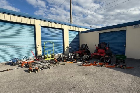 Immobilier commercial à vendre à Florida City, Floride № 2082221 - photo 4