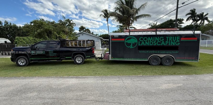 Immobilier commercial à Florida City, Floride № 2082221