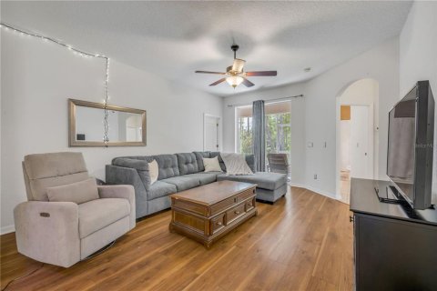 House in Port Orange, Florida 3 bedrooms, 142.88 sq.m. № 1791832 - photo 8
