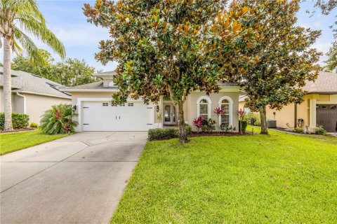 House in Port Orange, Florida 3 bedrooms, 142.88 sq.m. № 1791832 - photo 1