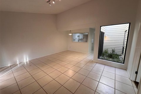 Adosado en venta en Altamonte Springs, Florida, 3 dormitorios, 122.82 m2 № 2302518 - foto 15