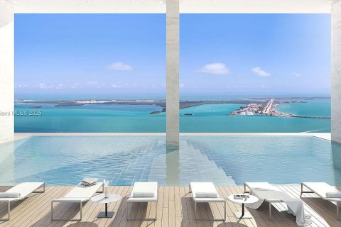Condo in Miami, Florida, 1 bedroom  № 1889429 - photo 13