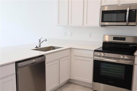 Adosado en alquiler en Kissimmee, Florida, 3 dormitorios, 170.94 m2 № 2102875 - foto 4