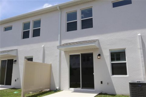 Adosado en alquiler en Kissimmee, Florida, 3 dormitorios, 170.94 m2 № 2102875 - foto 12