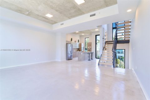 Touwnhouse à louer à Fort Lauderdale, Floride: 3 chambres, 954.94 m2 № 1968320 - photo 4