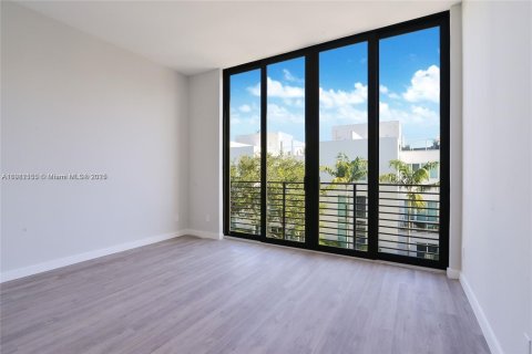 Touwnhouse à louer à Fort Lauderdale, Floride: 3 chambres, 954.94 m2 № 1968320 - photo 5