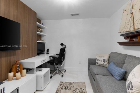 Condo in Aventura, Florida, 2 bedrooms  № 2019644 - photo 21
