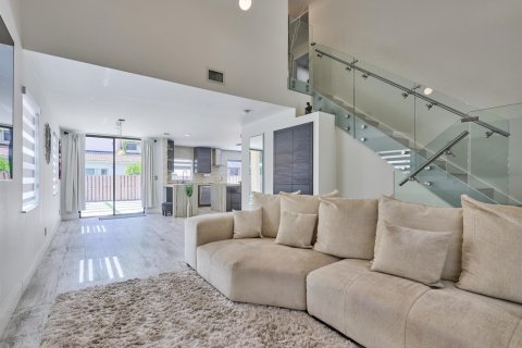 Купить виллу или дом в Плантация, Флорида 4 комнаты, 132.66м2, № 2263828 - фото 21
