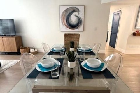 Condo in Longboat Key, Florida, 2 bedrooms  № 1540732 - photo 8