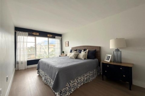 Condo in Longboat Key, Florida, 2 bedrooms  № 1540732 - photo 30