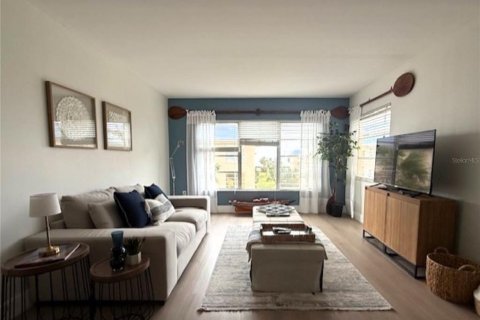 Condo in Longboat Key, Florida, 2 bedrooms  № 1540732 - photo 6