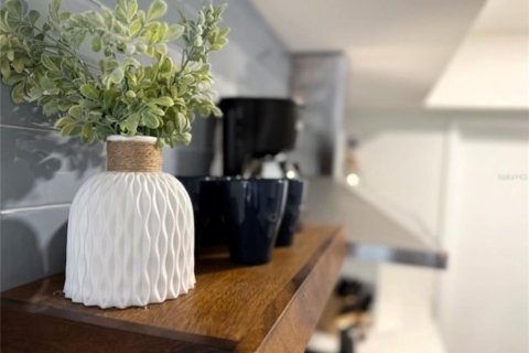 Condo in Longboat Key, Florida, 2 bedrooms  № 1540732 - photo 17