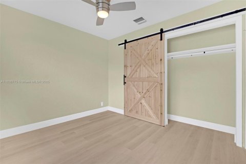 Снять в аренду виллу или дом в Дания-Бич, Флорида 2 спальни, 117.61м2, № 1966749 - фото 11