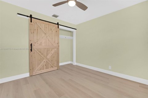 Снять в аренду виллу или дом в Дания-Бич, Флорида 2 спальни, 117.61м2, № 1966749 - фото 14