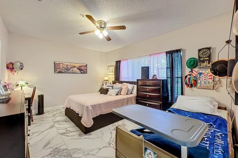 Condominio en venta en Orlando, Florida, 2 dormitorios, 121.24 m2 № 1869052 - foto 23