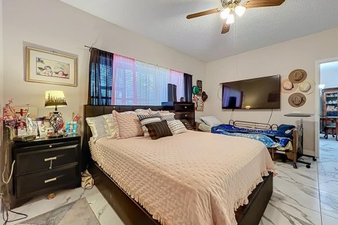 Condominio en venta en Orlando, Florida, 2 dormitorios, 121.24 m2 № 1869052 - foto 22
