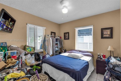 Casa en venta en West Miami, Florida, 2 dormitorios, 108.88 m2 № 1992615 - foto 16