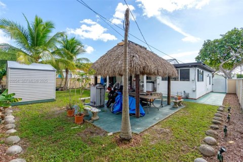 Casa en venta en West Miami, Florida, 2 dormitorios, 108.88 m2 № 1992615 - foto 24