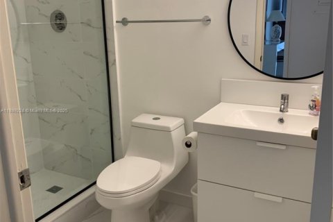 Condominio en alquiler en Sunny Isles Beach, Florida, 2 dormitorios, 122.63 m2 № 1941278 - foto 15