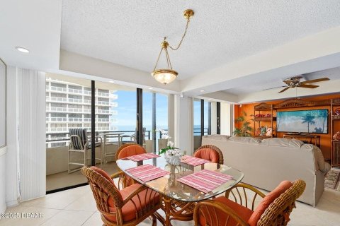 Condo in Daytona Beach, Florida, 2 bedrooms  № 1612875 - photo 27