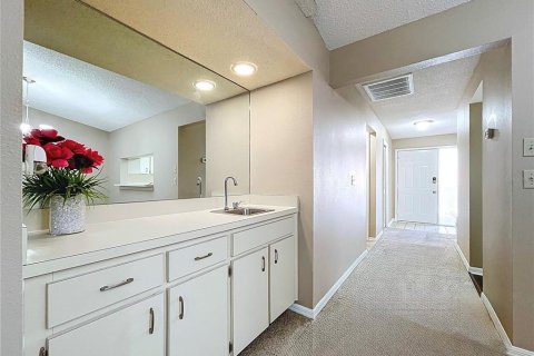 Condo in Clearwater, Florida, 2 bedrooms  № 1909212 - photo 23