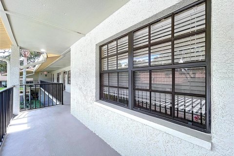 Condo in Clearwater, Florida, 2 bedrooms  № 1909212 - photo 9