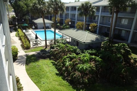 Condominio en alquiler en Altamonte Springs, Florida, 1 dormitorio, 46.08 m2 № 2098446 - foto 2