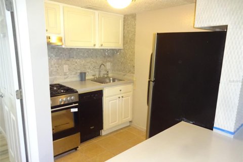 Condominio en alquiler en Altamonte Springs, Florida, 1 dormitorio, 46.08 m2 № 2098446 - foto 9