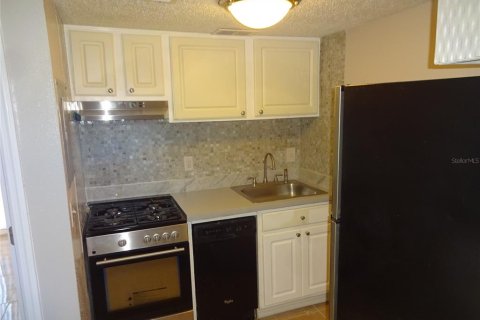 Condominio en alquiler en Altamonte Springs, Florida, 1 dormitorio, 46.08 m2 № 2098446 - foto 8