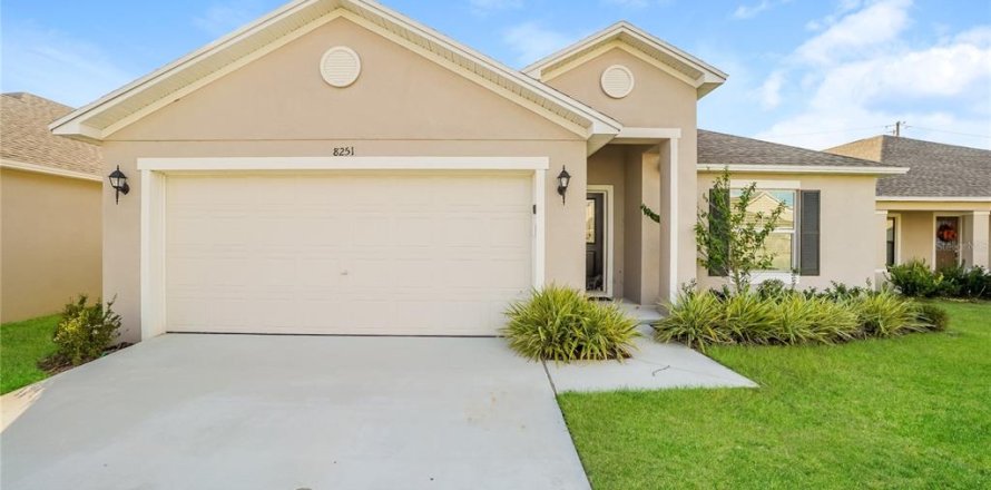 Villa ou maison à Lakeland, Floride 3 chambres, 117.61 m2 № 2433697