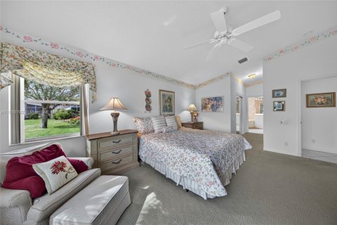 House in Boynton Beach, Florida 3 bedrooms, 185.06 sq.m. № 1857452 - photo 24