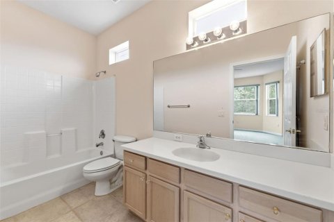 House in Land O' Lakes, Florida 3 bedrooms, 184.69 sq.m. № 2236853 - photo 23