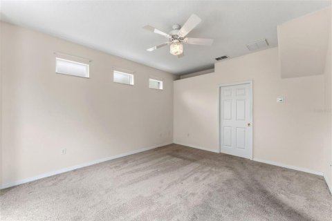 House in Land O' Lakes, Florida 3 bedrooms, 184.69 sq.m. № 2236853 - photo 16